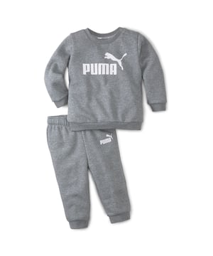 PRODUCT STORY: A classic co-ord jogger suit for stylish little tykes: this two-piece set comes with soft ribbed edging and an elasticated waist, along with slim fit bottoms and decisive branding that echoes our adult styles. DETAILS: Regular fit top; Slim fit pants; Ribbed crew neck, waistband and cuffs; Button placket at shoulder seam for easy in and out (for sizes 62-86); Elastic waistband with internal drawcord on bottoms; PUMA No. 1 Logo rubber print at chest; PUMA No. 1 Logo rubber print at left leg.