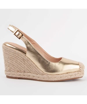 Dames sleehak espadrille. Binnenzool van 100% natuurlijk leer. Comfortabele pasvorm. Gemaakt door andere merken voor ons merk. Geschatte afmetingen: 8 cm hak en 2 cm plateau.