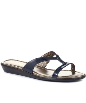 Styled in a simple, yet striking silhouette, the Klevina sandals are the chicest poolside footwear. Whether you are heading for a pool bar lunch or an afternoon stroll, the elegance of these strappy sandals is sure to elevate your look. Lined with a leather insock for comfortable wear, the Klevina sandals are a warm weather go to.