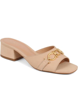 Step into effortless sophistication with these leather mules, accented with a gleaming golden chain for a hint of Jones elegance. Perfect for elevating your daytime look or complementing your evening ensemble, these heels are the epitome of chic versatility.