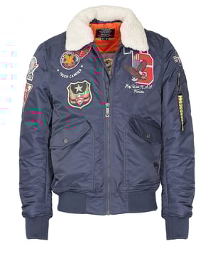 mit Kunstfellkragen  Entdecken Sie die zeitlose Eleganz der TopGun Jacken, erhältlich in faszinierenden Farbvarianten. Diese exklusiven Kleidungsstücke von TopGun vereinen klassisches Design mit moderner Raffinesse.