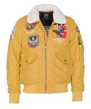 met kraag van imitatiebont Ontdek de tijdloze elegantie van TopGun jassen, verkrijgbaar in fascinerende kleurvariaties. Deze exclusieve kledingstukken van TopGun combineren klassiek design met moderne verfijning.
