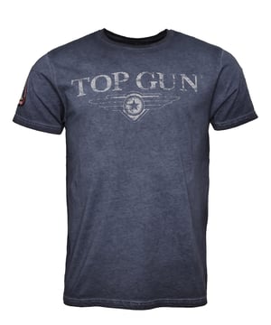 Das Shirt ist mit dem Top Gun Logo im washed Look versehen sowie zwei schönen Patches auf dem Oberärmel. Mit diesem einzigartigem Aufdruck und dem bequemen Schnitt ist dieses Shirt ein wahres "Must Have".