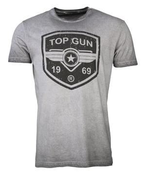 De unieke Top Gun-stijl komt terug in dit hippe overhemd. Met de Top Gun print en de comfortabele snit is dit shirt een absolute eyecatcher.