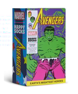 Mach jeden Schritt zu einem Statement! Diese bequemen Socken bringen mit coolen MARVEL™ Avengers-Motiven Superhelden-Feeling in deinen Alltag. Die weiche Materialmischung sorgt für ein angenehmes Tragegefühl, während die originellen Designs echte Comic-Fans begeistern. Perfekt als Geschenk oder zum Selbertragen – dieser 3er Pack verleiht deinen Füßen einen Hauch von Action!