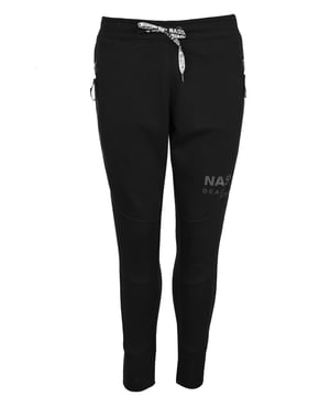 De Nassau Beach joggingbroek combineert comfort met sportieve stijl. Met een logo op de achterkant en kleine letters op de pijp is het een echte blikvanger. De zachte, ademende stof en elastische tailleband met trekkoord zorgen voor een comfortabele pasvorm en maximale bewegingsvrijheid. Ideaal voor sportieve activiteiten of ontspannen vrijetijdslooks - perfect voor iedereen die waarde hecht aan stijl en functionaliteit.