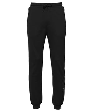 De Top Gun joggingbroek combineert een sportieve stijl met een hoog draagcomfort. Met een fijn geborduurd opschrift op de broekspijp is het een opvallende blikvanger. De joggers zijn gemaakt van hoogwaardig materiaal en bieden een comfortabele pasvorm en optimale bewegingsvrijheid. De elastische tailleband zorgt voor extra comfort. Ideaal voor sportieve activiteiten of ontspannen vrijetijdslooks - perfect voor iedereen die kwaliteit en stijlvol design belangrijk vindt.