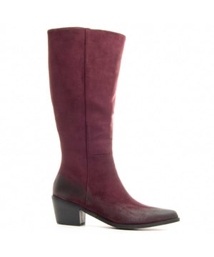 Bota cómoda para mujer. Ajuste cómodo. Plantilla acolchada. Suela antideslizante. Costuras reforzadas. Fabricado por otras marcas para nuestra marca.