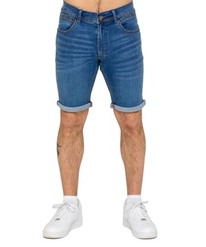 The Enzo Men's Denim Stretch Shorts offer the perfect blend of style and comfort. Designed with a slim fit and crafted from stretch fabric, they provide flexibility and a sleek look. Featuring a classic 5-pocket design, a zip fly fastening, and a turn-up hem for a modern touch, these shorts are a must-have for any casual wardrobe. Ideal for warm-weather styling, they deliver both practicality and effortless fashion.
