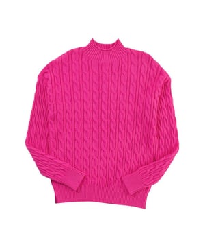 Rojo rosa sólido  
Detalles de punto de cable  
Cuello alto  
Hombro caído  
Silhouette relajada y moderna  
Se puede combinar fácilmente con varios pantalones  
Disponible en múltiples tallas  
Consulta la tabla de tallas para un ajuste preciso  
Material: 50% Viscosa, 28% Poliéster, 22% Poliamida  