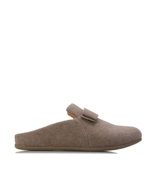 Women's Fit Flop Chrissie II Haus e01 Bow Felt Slippers.- Felt (Polyester) upper.- Slip on fastening.- Ultra-lightweight, ergonomic iQushion midsoles with anatomically mimetic arch curves and heel and ball-of-foot cushioning impact pillows.- Rubber sole. Ref: GN9A76.