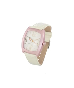 '''json
{
  Beschreibung: Die Multicolor Leather Watch ist ein raffiniertes Accessoire das klassisches Design mit modernen Elementen verbindet. Diese Unisex.
  Uhr mit Quarzmechanismus verfugt uber eine analoge Anzeige und ist mit einem robusten Stahlgehaus.