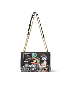 Crossbodytas voor dames met magnetische knoopsluiting. één met ritssluiting en één open binnenzak. afwezige externe zakken. ketting schouderband. ontbrekend handvat. een binnencompartiment.  extern materiaal. 100% polyester binnenkant. Afmetingen: 26x16x7 cm. Modeproduct