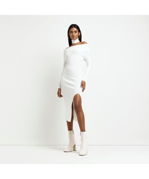 Knitted fabric, Choker detail, Split hem, Bardot neckline, Long sleeves, Midi length, Our model wears a UK 8 and is 175cm/5'9'' tall, Made with at least 50% sustainable viscose