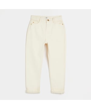 Mom fit, Denim fabric, Pockets, Belt loops, Button and zip fastening, Cotton for this product has been more responsibly sourced