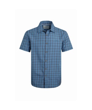 100% Bio-Baumwolle. Gewebetechnik: Atmungsaktiv, Leicht. Gewebe: gewebter Stoff. Design: Kariert, bestickt, Logo. Button-Down-Kragen. Kurzärmlig. Schaftrand zum Umklappen. S: 93,98 cm. M: 102 cm. L: 109 cm. XL: 116,84 cm. XXL: 124,46 cm. 3XL: 132 cm. 4XL: 139,7 cm. 5XL: 147 cm.