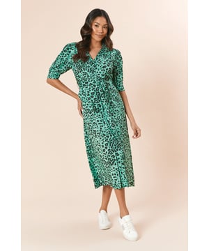 Striking animal print pattern throughout
        Flattering V-neckline for a feminine touch
        Puff sleeves add a trendy, voluminous silhouette
        Belted waist to accentuate your figure
        Midi length for versatile styling options
    
    Make a statement at your next casual gathering with this eye-catching shirt dress from Dorothy Perkins. The bold animal print pattern adds a touch of wild sophistication to your wardrobe, whilst the puff sleeves create a fashionable silhouette that's right on trend. The V-neckline offers a flattering frame, and the belted waist allows you to customise your fit for a tailored look. Perfect for brunch with friends or a relaxed family get-together, this dress can be easily dressed up or down. Pair it with white trainers and a denim jacket for a laid-back weekend look, or style it with ankle boots and statement earrings for a more polished ensemble. The midi length provides ample coverage, making it an ideal choice for those who prefer a more modest yet stylish appearance. Versatile and comfortable, this dress is sure to become a go-to piece in your wardrobe.