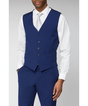 Plain adjustable suit vest from the Occassions range. With an adjustable strap and a two pocket detail, this suit vest exemplifies functional style. Perfect for the fashion forward man. Mix and match with your favourite suits to finish any outfit.