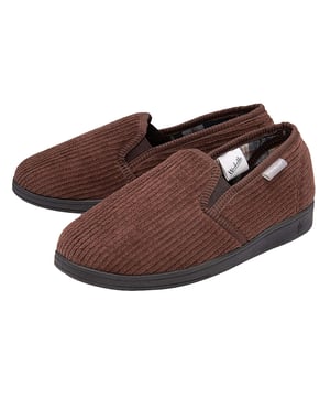 Dunlop - Zapatillas de hombre con forro de tartán y espuma con memoria: Presentamos las zapatillas Dunlop para hombre con forro de tartán. Una mezcla perfecta de estilo, comodidad y durabilidad. Estas pantuflas para hombre presentan un clásico forro con estampado de tartán, que aporta un toque de sofisticación a tu ropa de descanso. El acolchado de espuma con memoria garantiza una experiencia excepcionalmente cómoda, creando un amortiguador suave y de apoyo entre sus pies y el suelo. La plantilla acolchada proporciona una capa extra de comodidad, haciendo que estas zapatillas sean extremadamente suaves para su relajación. Diseñadas con una resistente suela de goma de tracción, estas zapatillas ofrecen una mayor comodidad y protección. La marca Dunlop tiene una reputación envidiable que se extiende a su gama de zapatillas y calzado informal. Ofrece al consumidor una gama creativa e inspirada de calzado con énfasis en adornos creativos, tejidos innovadores y una comodidad excepcional. Fabricadas con un empeine 100% textil y suela de goma, están disponibles en 5 colores: Negro, Azul Marino, Marrón, Borgoña y Carbón. Las zapatillas están disponibles en las tallas 7-12 del Reino Unido. Se pueden lavar a mano o a máquina a baja temperatura. Detalles adicionales del producto: Pantuflas Dunlop para hombre Forro con estampado de tartán Acolchado de espuma con memoria Suela de goma de tracción dura Suaves y cómodas Con la marca Dunlop Disponibles en tallas 7-11 UK 5 opciones de color Lavables a máquina