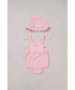 This waffle romper outfit set by Rockabye Baby Boutique features a cute romper with a scalloped edge design, paired with a matching sun hat. Perfect for sunny days, this set offers comfort, style, and a playful look, keeping your little one cool and adorable all day long.