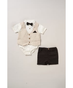Get your little one ready for summer events and holidays with this adorable set from Little Gent! Featuring a bodysuit shirt with a mock waistcoat, matching shorts, and a dapper bowtie, it’s topped off with a cute decorative pocket square. Stylish and comfy, it’s perfect for making special memories in.