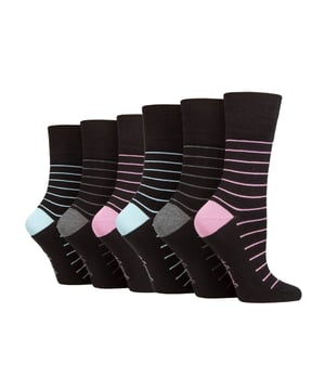 Calcetines de bambú Gentle Grip NO ELASTIC: Si la comodidad es su único objetivo cuando busca un par de calcetines, entonces considere este par de calcetines de bambú NO ELÁSTICOS de Gentle Grip como uno de los mejores. El bambú está considerado como la "superfibra" moderna, Gentle Grip es una marca de calcetines muy apreciada que se centra exclusivamente en la comodidad y la técnica NO ELÁSTICA es muy recomendable para reducir la presión en el pie... todo parece estar bien en este calcetín. Por qué el bambú es genial: El bambú es comúnmente conocido por ser un material impresionante. He aquí 3 razones por las que el bambú es el mejor. Absorción de la humedad - Las fibras de bambú controlan la temperatura de forma natural, por lo que es una fibra brillante tejida en calcetines. Gentle Grip - Non Elastic Honeycomb Top: Con un diseño especial HoneyComb Top, los calcetines suaves Gentle Grip son más cómodos para todos los usuarios, pero especialmente si tienes problemas circulatorios. La combinación de una mezcla de bambú natural y la parte superior de nido de abeja NO ELÁSTICA de los calcetines Gentle Grip en un solo paquete podría ser el par de calcetines perfecto para sus pies si la comodidad es su principal objetivo. Detalles adicionales del producto: * Pack de 6 pares, calcetines de bambú, NO ELÁSTICOS, parte superior de nido de abeja, talón y puntera reforzados, 5 diseños a elegir, 77% viscosa de bambú 17% poliéster y 1% elastano, talla 4-8 uk 37-42 eur 5-8 us, lavables a máquina