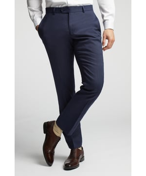 A classic recapture of British tailoring - Alexandre of England present the Navy tailored fit suit trouser. Made in a luxurious linen blend, for guaranteed comfort and style for any occasion.