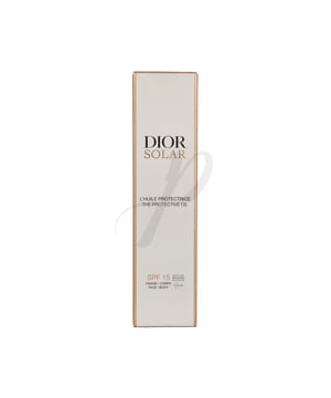 Discover the Dior Solar Protective Face and Body Oil with SPF 15, designed to enhance and protect your skin while sunbathing. This luxurious oil supports a beautiful, even tan and hydrates your skin. With the unique Dior Tan Beautifier Complex, it combines botanical ingredients like plectranthus barbatus root to stimulate pigmentation and inositol to prolong your tan. Effortlessly apply this lightweight oil to your body and hair before sun exposure, or spray into your hands for gentle application on your face. Embrace the sun with confidence!