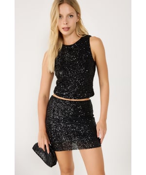 Nomatter-What bietet eine Kollektion für starke, einzigartige und stilbewusste Frauen. Hochwertige Stoffe und moderne Designs vereinen Komfort und Eleganz für jeden Anlass. Ob Alltag oder besondere Events – unsere Liebe zum Detail macht den Unterschied. Entdecken Sie zeitlose Ästhetik mit femininen Akzenten und heben Sie Ihren Stil auf ein neues Level. Mit "Nomatter-What" finden Sie die perfekte Kombination aus Ausdrucksstärke und Eleganz.