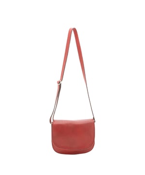 Crossbodytas voor dames met drukknoopsluiting. één met binnenzakken met ritssluiting. één achterkant met externe zakken met ritssluiting. verstelbaar in lederen schouderband. ontbrekend handvat. twee binnenvakken.  extern materiaal. gevoerd met echt lederen interieur. Afmetingen: 25x23x11 cm. Gemaakt in Italië
