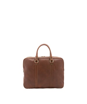 Bolso unisex. El cierre es con cremallera. Los bolsillos internos son uno con cremallera. Los bolsillos externos están ausentes. La bandolera es ajustable y extraíble en piel. El mango es de piel. Hay un compartimento interno. El material exterior es 100% Piel Auténtica. Internamente está forrado en algodón. Medidas: 37x31x6 cm. Hecho en Italia