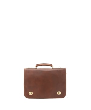 Bolso unisex. El cierre es rápido. Los bolsillos internos son bolsillos multifuncionales. Los bolsillos externos son uno en la espalda con cremallera. La bandolera es ajustable y extraíble en piel. El mango es de piel. Hay un compartimento interno. El material exterior es 100% Piel Auténtica. Internamente está forrado en piel auténtica. Medidas: 39x28x10 cm. Hecho en Italia