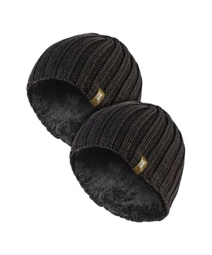 Heat Holders - Gorro de canalé grueso: Disfruta del calor y de un estilo inigualable con el accesorio de invierno definitivo, el gorro de canalé grueso de Heat Holders. Con su atractivo diseño acanalado y la revolucionaria tecnología Heatweaver, este gorro proporciona una calidez y un confort inigualables, por lo que es perfecto para cualquier conjunto de invierno. Repleto de calor superior, comodidad excepcional, eficaces propiedades de evacuación de la humedad, durabilidad y estilo, Heat Holders es su marca de confianza para combatir las condiciones gélidas. Su lujoso forro polar Heatweaver garantiza una capa extra de suavidad y aislamiento, manteniéndote cómodo y abrigado durante el día. El gorro Chunky Ribbed, confeccionado con fibras de alta calidad, hace gala de una meticulosa atención al detalle, lo que garantiza un producto resistente y duradero. Su versatilidad en el diseño incluye los exteriores de punto de cable y el forro polar, ofreciendo el máximo confort sin prescindir del estilo. Los gorros Heat Holders son ideales para mantener la cabeza caliente incluso en los días más fríos del invierno. Con su avanzada tecnología de aislamiento y sus materiales transpirables y ligeros, ofrecen un confort de alto nivel que hace que apenas notes que los llevas puestos. Detalles esenciales del producto: - Tecnología Heatweaver avanzada - Lujoso forro polar - Material de gama alta - Suave diseño de gorro acanalado - Perfecto para climas fríos - Lavable a máquina