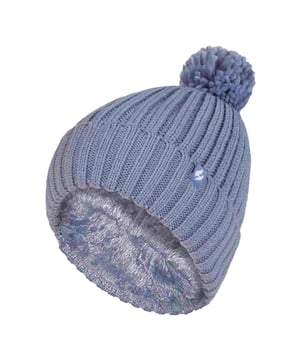 Gorro con pompón estilo Arden para mujer: Como el original Heat Holders pero con un estilo moderno, este gorro estilo Arden, como el original, tiene como objetivo mantenerte calentita y abrigada a la vez que a la moda con su estilo y tejido contemporáneos. Estos gorros de mujer tienen un forro de felpa aislante, llamado Heatweaver, que es aún más eficaz para mantener el aire caliente que cualquier forro normal. Este forro está diseñado para ser suave y ofrecer un tacto lujoso a la vez que mantiene el aire caliente cerca de la piel, impidiendo que entre el aire frío. Todo ello está pensado para que estés calentito durante todo el invierno. Este gorro con pompón estilo Arden tiene un puño vuelto y un suave y esponjoso pompón en la parte superior. Este gorro tiene una construcción de punto acanalado para mantener el gorro seguro y más duradero. Estos gorros con pompón de estilo Arden de Heat Holders para mujer están disponibles en 5 colores, entre los que se incluyen el coral, el vaquero y el gris claro. Están hechos de 55% poliéster, 45% acrílico en el exterior del gorro y el forro está hecho de 100% poliéster. Vienen en talla única y son lavables a máquina. Detalles adicionales del producto: Heat Holders Heat Weaver Forro polar Arden Style Rib Construction Pom Pom Hat Turn Over Cuff Exterior: 55% poliéster, 45% acrílico Forro: 100% poliéster Lavable a máquina