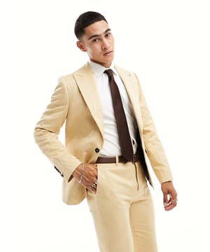 Suits by Twisted Tailor Suits you Peak lapels Padded shoulders Single button fastening Regular fitSold By: Asos