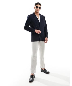Suits by Tommy Hilfiger Part of the Tommy Hilfiger | Shawn Mendes collection Peak lapels Padded shoulders Double-breasted style Regular fitSold By: Asos