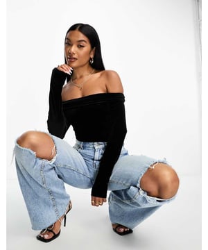 Tops by Glamorous A silhouette serve Bardot neck Long sleeves Bodycon fitSold By: Asos