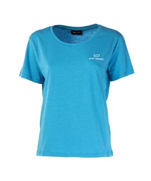 De t-shirts van GAS voor dames zijn de ideale mix van casual stijl en comfort. Ze zijn gemaakt van hoogwaardige materialen en bieden een veelzijdige pasvorm en doordachte details, variërend van minimalistische ontwerpen tot originele prints. Ze zijn perfect voor het creëren van frisse en dynamische alledaagse looks en weerspiegelen de authentieke en moderne essentie van het merk, ideaal voor vrouwen die op zoek zijn naar eenvoud en persoonlijkheid.