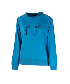 De damessweatshirts van GAS combineren comfort en stijl met een moderne touch. Ze zijn gemaakt van zachte kwaliteitsstoffen en hebben eigentijdse details en essentiële lijnen, ideaal voor een casual maar geraffineerde look. Ze zijn perfect voor vrije tijd of om alledaagse outfits mee af te maken en weerspiegelen het authentieke en dynamische karakter van het merk, ontworpen voor vrouwen die van veelzijdigheid houden.