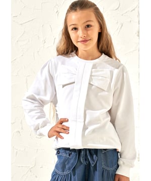 Soft and snug and wrapped with a giant bow our new crisp   sweat is the perfect addition to your Spring wardrobe. About Me: 95% Cotton 5% Elastane. Look After Me: Think Planet. Wash At 30C.