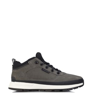 Heren Timberland Field Trekker Low Trainers in grijs.- Bovenwerk gemaakt van premium Timberland® leer.- Roestbestendige speed lace hardware met veterhaken bovenaan.- Defender Repellent Systems® behandeling.- Compression-moulded EVA tussenzool.- OrthoLite® voetbed.- Rubberen rand.- ReBOTL™ stoffen voering met 50% gerecycled PET plastic.- Rubberen loopzool.- Ref: A2A230331