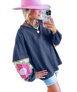 Sail Blue Flower Patchwork Raglan Sleeve Exposed Seam Oversized Top
  Stylish vintage flair with a mineral wash
  Long bubble sleeves with elastic cuffs
  Contrasting color stripe pattern on sleeves
  Exposed seams and raw cut details
  Loose
  fit silhouette friendly to most body shapes
  Available in different sizes
  Medium elasticity
  Dropship womens long sleeve tops from Dear
  Lover
Material: 85% Polyester 10% Cotton 5% Elastane