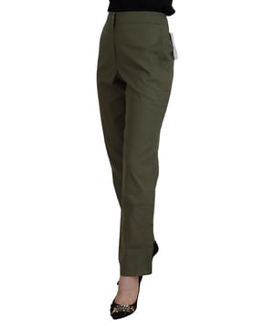 Pantalones Conicos LAUREL Nuevos con Detalles de Logo  
100% Pantalones LAUREL Auténticos  
Hechos en Alemania  
Material: 96% Algodón 4% Elastano  
Color: Verde  
Detalles de logo