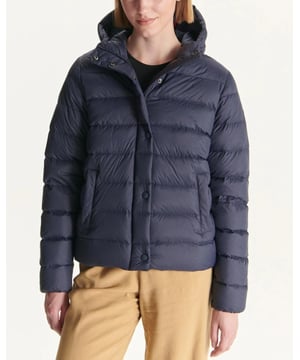 Stay warm in style with the Jane Down Jacket, featuring premium down insulation and a sleek design perfect for any casual outing.