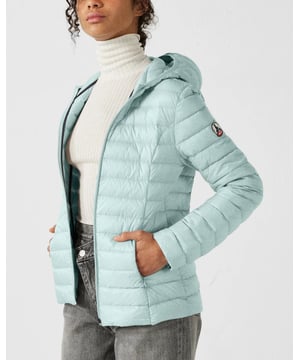 Stylish and warm, the Cloe Down Jacket is perfect for any casual outing in spring or summer, featuring premium insulation and sleek design.
