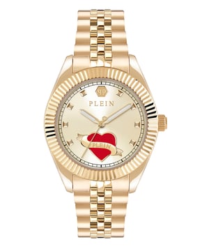 Deze Philipp Plein Plein Valentine Analoge Horloge voor Dames is het perfecte uurwerk om te dragen of als cadeau te geven. De gouden 38 mm ronde kast in combinatie met de comfortabele gouden roestvrijstalen horlogeband zorgt ervoor dat je deze verbluffende tijdmeter zonder enige concessies kunt genieten. Aangedreven door een hoogwaardige kwartsbeweging en waterbestendig tot 5 bar, zal je horloge blijven tikken. Dit charmante uurwerk straalt een speelse geest uit, dankzij een levendig hartsymbool dat de positie van 6 uur siert. Dit analoge horloge heeft een functie: Luminieuze Wijzers. Hoofdkleur van de horlogeband: gouden roestvrijstaal met een lengte van 19 cm en een breedte van 20 mm, voorzien van een vouwsluiting. Kastdiameter: 38 mm, kasthoogte: 9,9 mm, kastkleur: goud en wijzerplaatkleur: champagne.