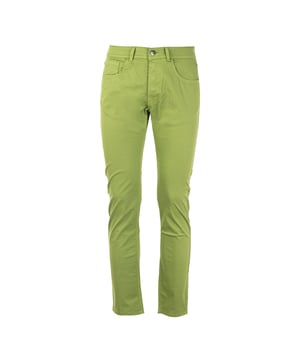 Die Reign-Hose für Herren ist die perfekte Verbindung von Eleganz und Komfort. Sie ist aus hochwertigen Stoffen gefertigt und bietet eine optimale Passform und Haltbarkeit. Raffinierte Details, wie die präzise Verarbeitung und die Auswahl edler Materialien, machen sie ideal für Beruf und Freizeit. Ein vielseitiges und stilvolles Kleidungsstück, das in keinem Kleiderschrank eines Mannes fehlen darf.