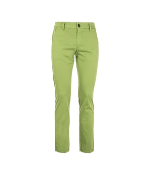 De Reign herenbroek is de perfecte combinatie van elegantie en comfort. Ze zijn gemaakt van hoogwaardige stoffen en bieden een optimale pasvorm en duurzaamheid. Verfijnde details, zoals de precieze afwerking en de keuze van fijne materialen, maken ze ideaal voor zowel werk als vrije tijd. Een veelzijdig en stijlvol kledingstuk dat niet mag ontbreken in de garderobe van elke man.