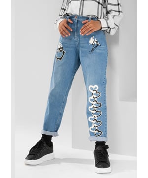 You're just a skater girl! Our new denim Mom fit jeans featuring graffiti graphics are EPIC. Wear with an oversize knit or tee to channel 90s skater vibes.. About Me: 100% Cotton. Look After Me: Think Planet. Wash At 30C.