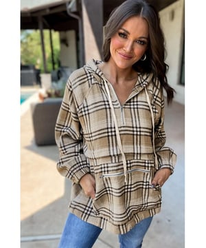 Klassischer Khaki bedruckter Pullover mit Reißverschluss und Karomuster  
  Beliebtes Karomuster über die gesamte Fläche  
  Praktisches Design mit Reißverschluss vorne  
  Einzigartiges Raglanärmeldesign  
  Schicker und praktischer Reißverschluss-Kängurutasche  
  Ideal für die meisten alltäglichen Anlässe  
  Erhältlich in Größen nach CM- und INCH-Maßstab  
Material: 100% Polyester